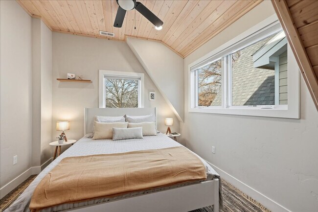 Building Photo - 1434 S Euclid Ave