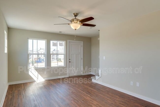 Foto del edificio - 619 Hadley Village Blvd