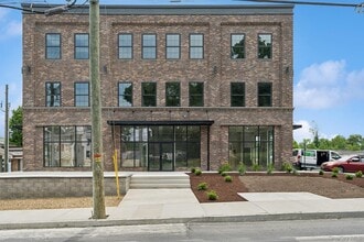 Building Photo - 153 Greenwich Ave