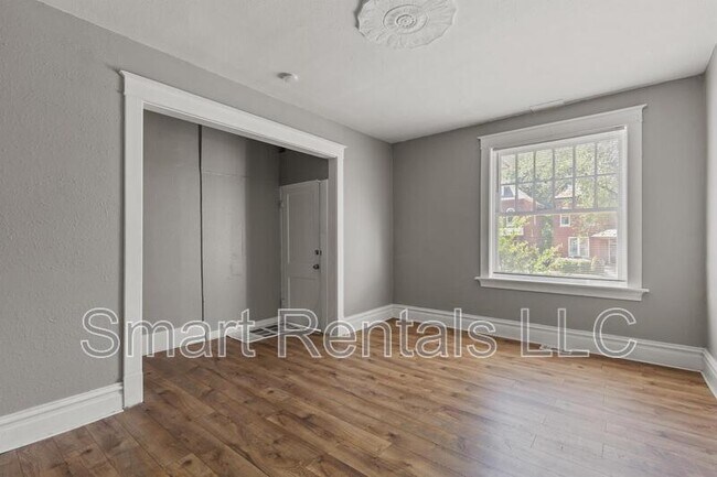 Foto del edificio - 3941 Shaw Blvd