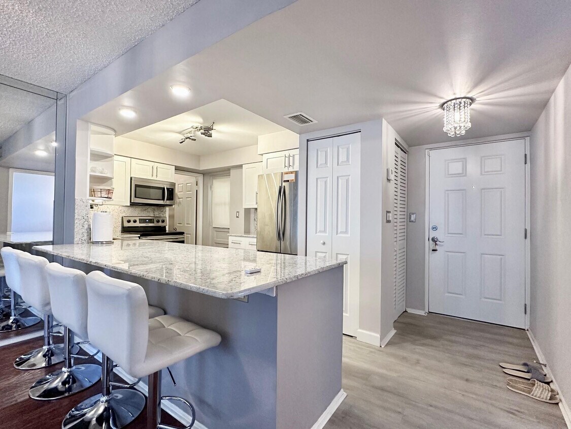 Foto principal - 5301 NW 2nd Ave