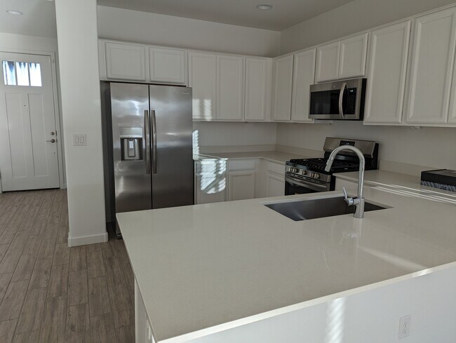 Foto del edificio - 4330 N 94th Ave