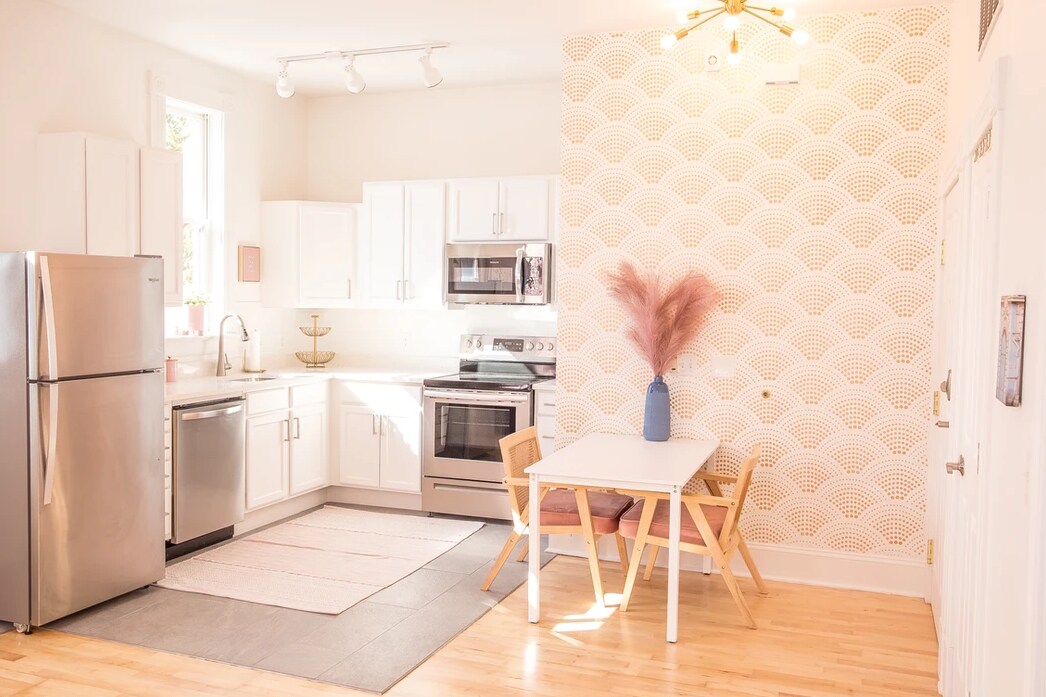 Foto principal - 4400 Chouteau Ave