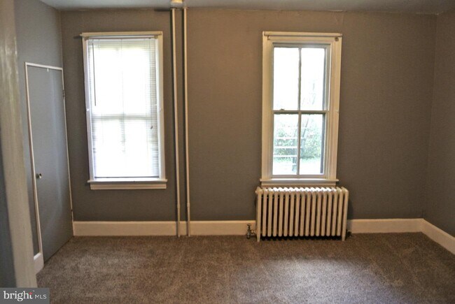 Foto del edificio - 503 W Main St