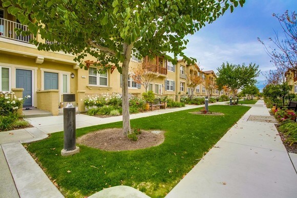 Building Photo - 2690 Cabrillo Ave