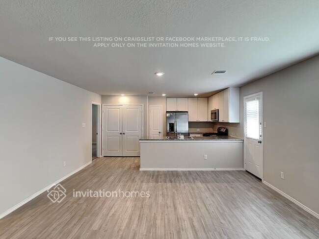 Foto del edificio - 5722 Leon Pl