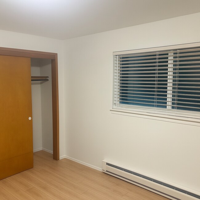 Foto del edificio - Heart of Issaquah Ground Floor Unit