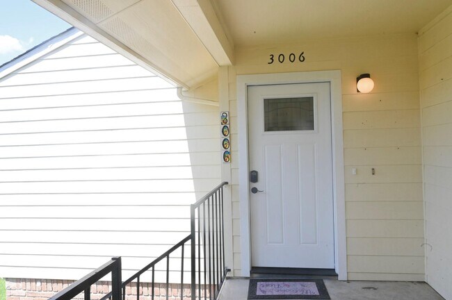 Foto del edificio - 14555 Wunderlich Dr