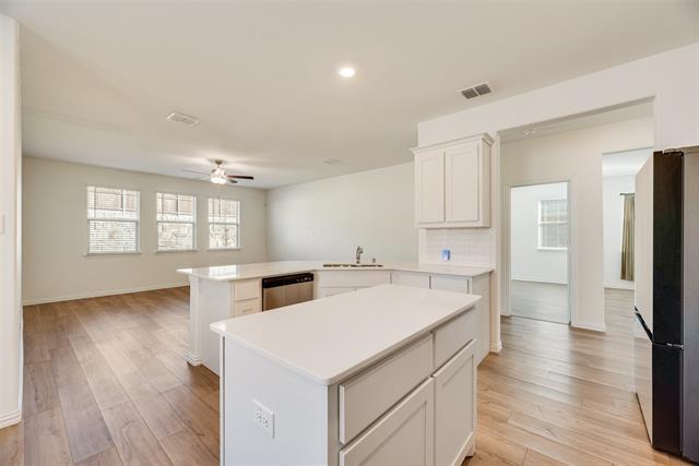 Foto del edificio - 3305 Appleton St