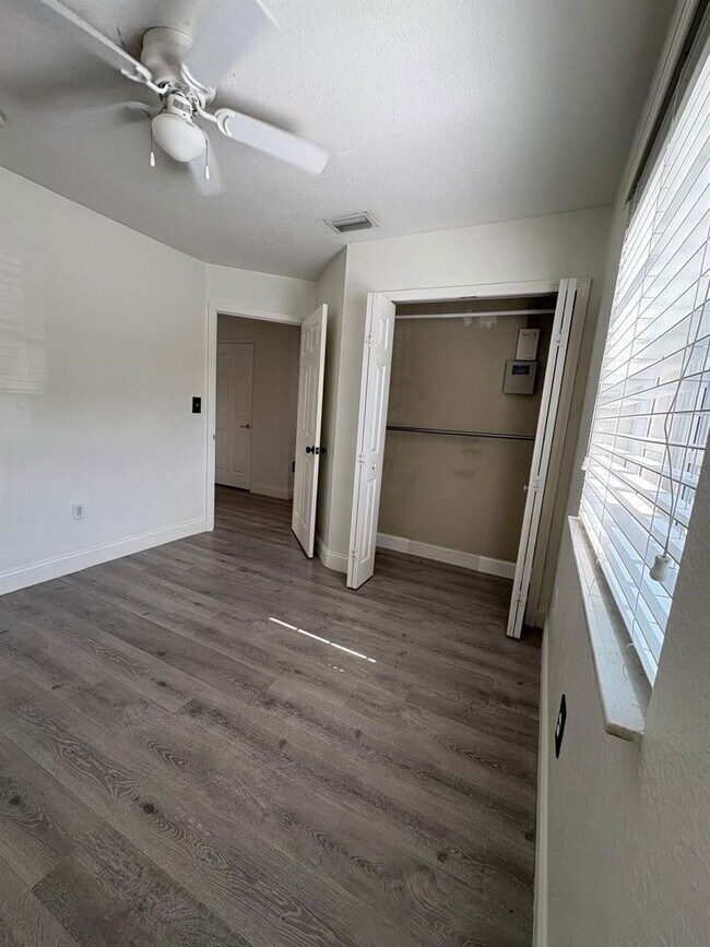 Foto del edificio - 11416 NW 93rd Ct