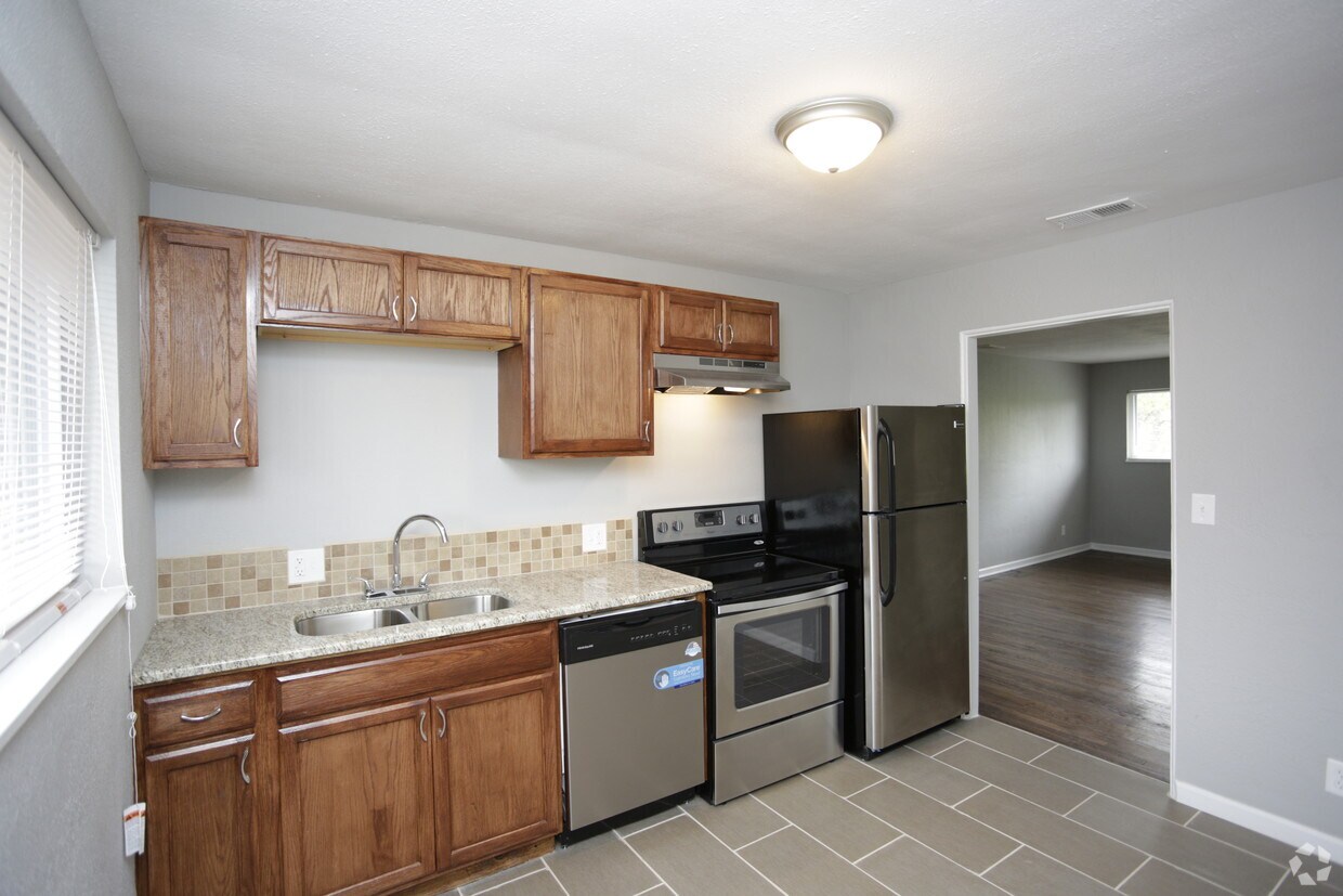 Forest Court Apartment Homes Apartments 1012 Forest Ct Kansas City