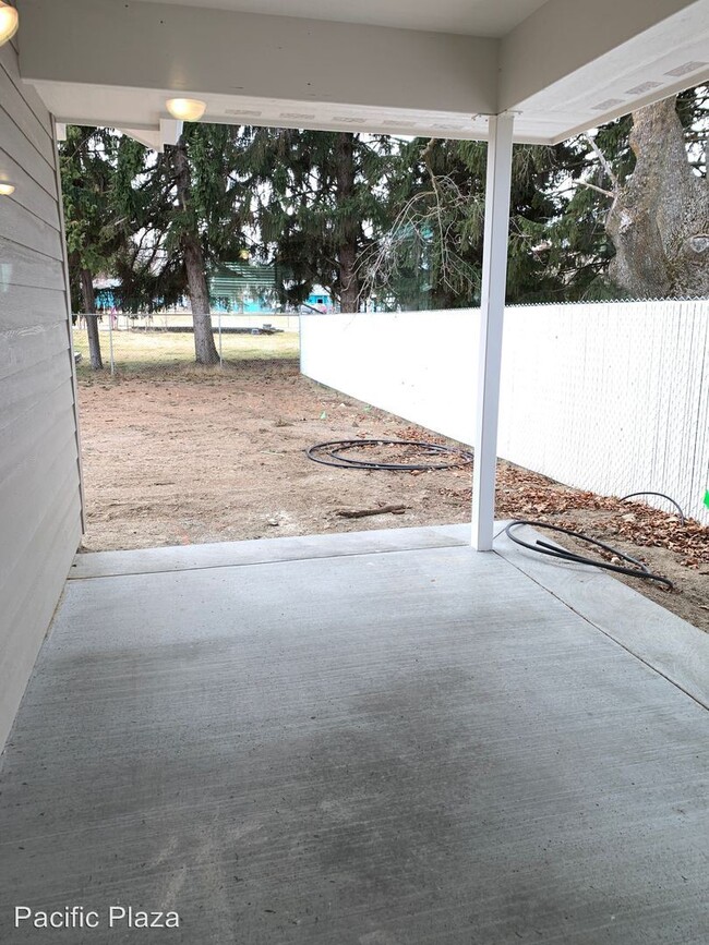 Foto del edificio - 2 br, 2 bath Apartment - 13914 E 14th Lane