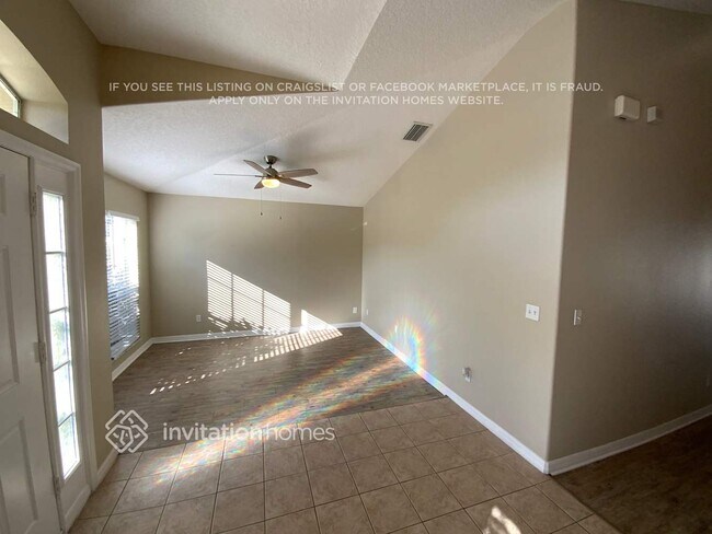 Foto del edificio - 5345 Plantation Home Way