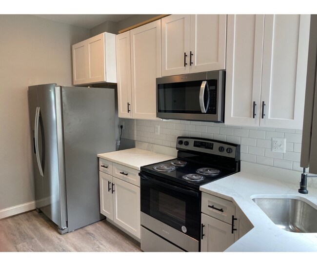 Foto del edificio - 2311 Anoka Ave