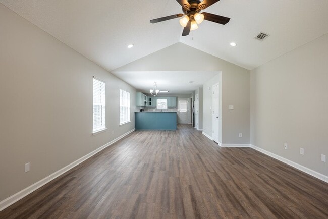 Building Photo - Inviting 3BR Home with Open Split Floor Plan, Fenced Yard & Covered Porches in Northlake