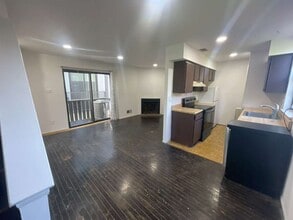 Building Photo - 308 W Wildey St