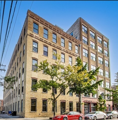 Primary Photo - 1147 W Ohio St