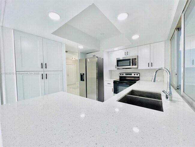 Foto del edificio - 4971 SW 7th Ct