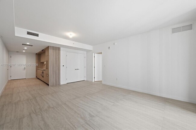 Foto del edificio - 77 SE 5th St