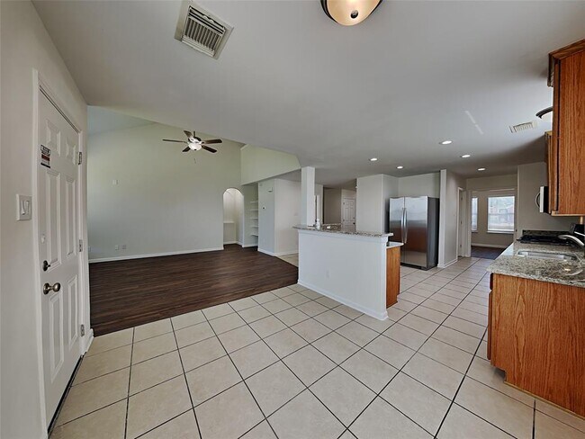 Foto del edificio - 6838 Tammany Manor Ln