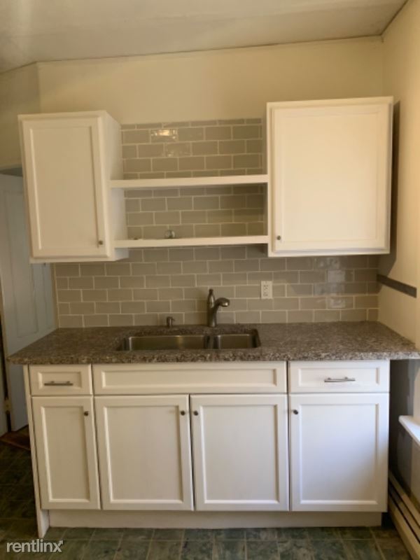 Building Photo - 2 br, 1 bath Apartment - 4 Rice St 2 Unit 2