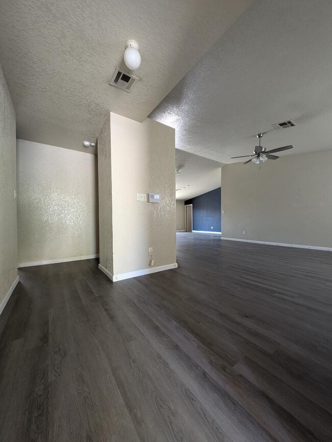 Foto del edificio - 11287 E 26th St