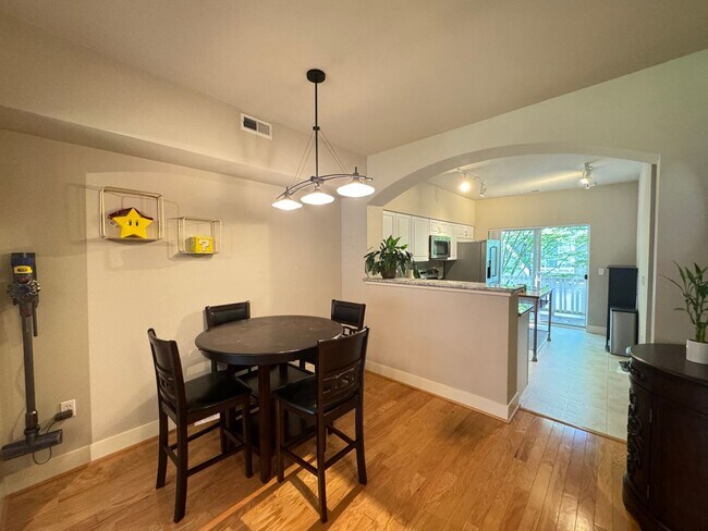 Foto del edificio - Great Townhome for rent