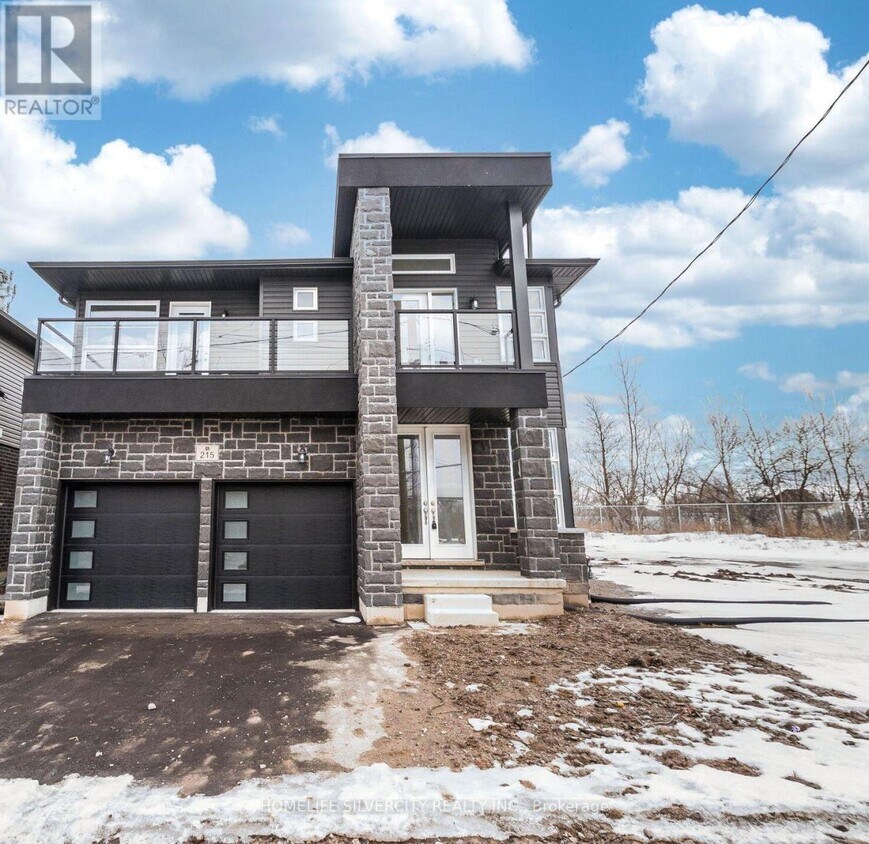 Photo principale - 215 Southworth St N