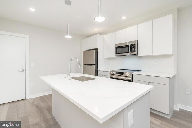 Foto del edificio - 3449 Scotts Ln