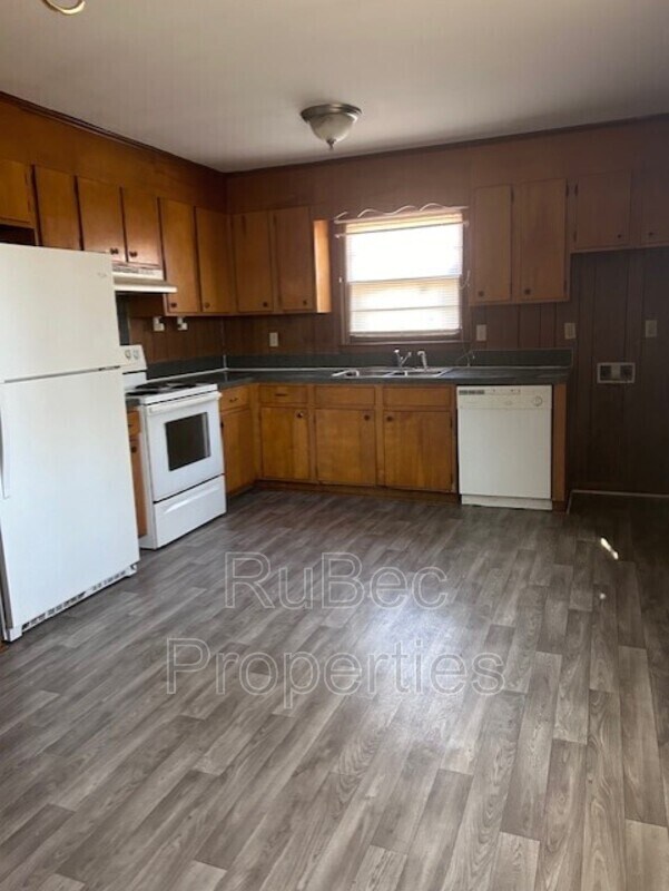 Building Photo - 5330 Elderbank Dr