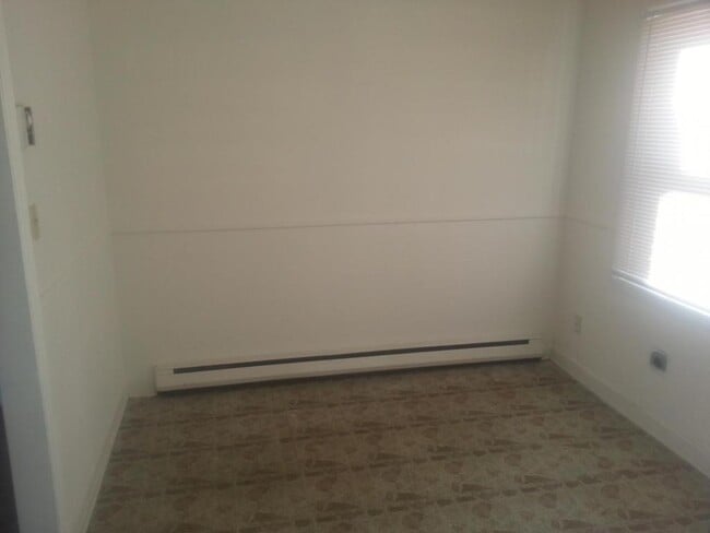 Building Photo - 650-4 Northway Dr.