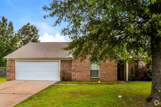 Building Photo - 6331 White Hawk Ln