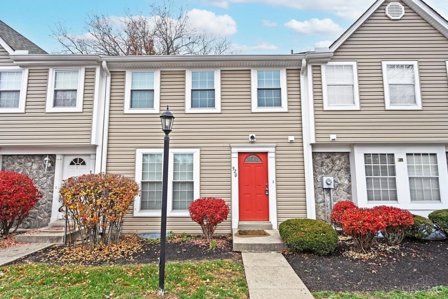 Photo - 920 Woodlyn Drive N Unit