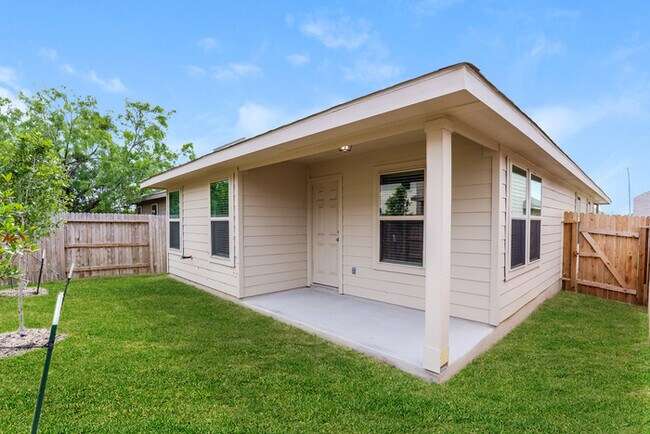 Building Photo - Green Lake Meadow - 10422 Clearwater Way, ...