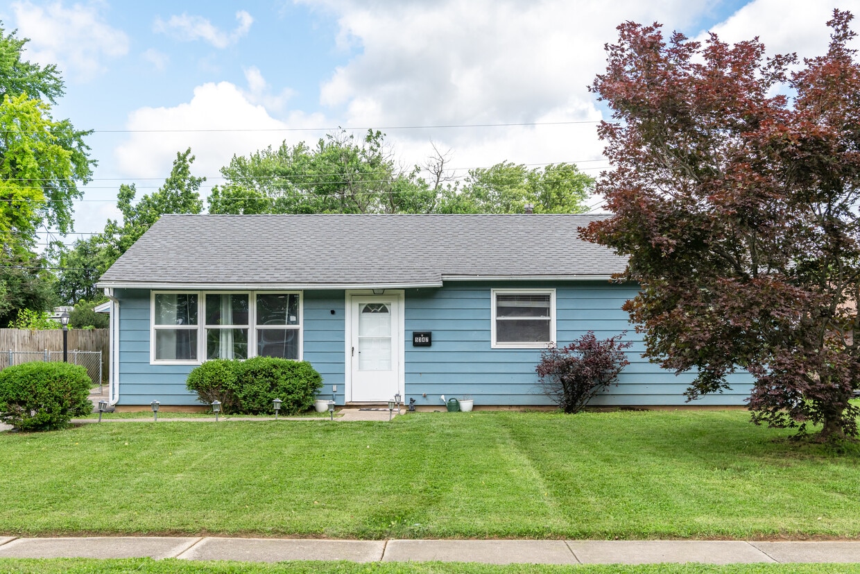Primary Photo - 5347 Haverfield Rd