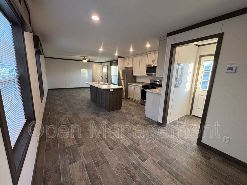 Foto del edificio - 4005 4005 19th St NE