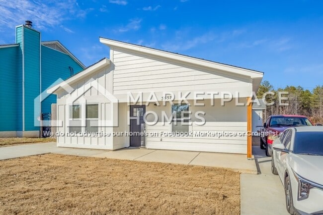 Building Photo - 3532 Christine Rd