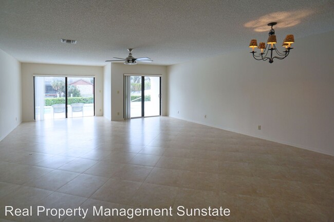 Building Photo - 4306 S Ocean Blvd