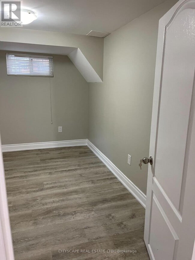Building Photo - 31 Hurricane Ave