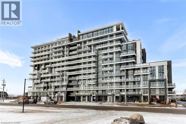 Building Photo - 461 Green Rd