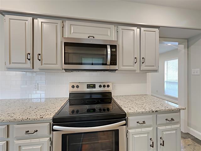 Building Photo - 3129 Landover Dr