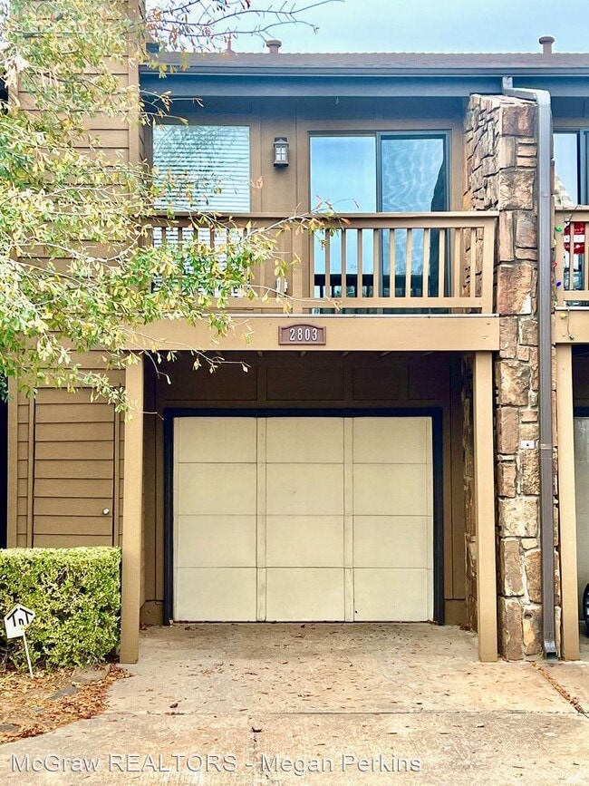Building Photo - 2 br, 2 bath House - 2803 E 90th St #12