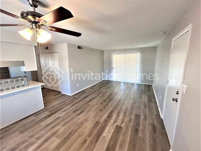 Building Photo - 7209 W Turquoise Ave