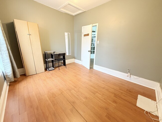 Photo du bâtiment - 337 Maxwell St