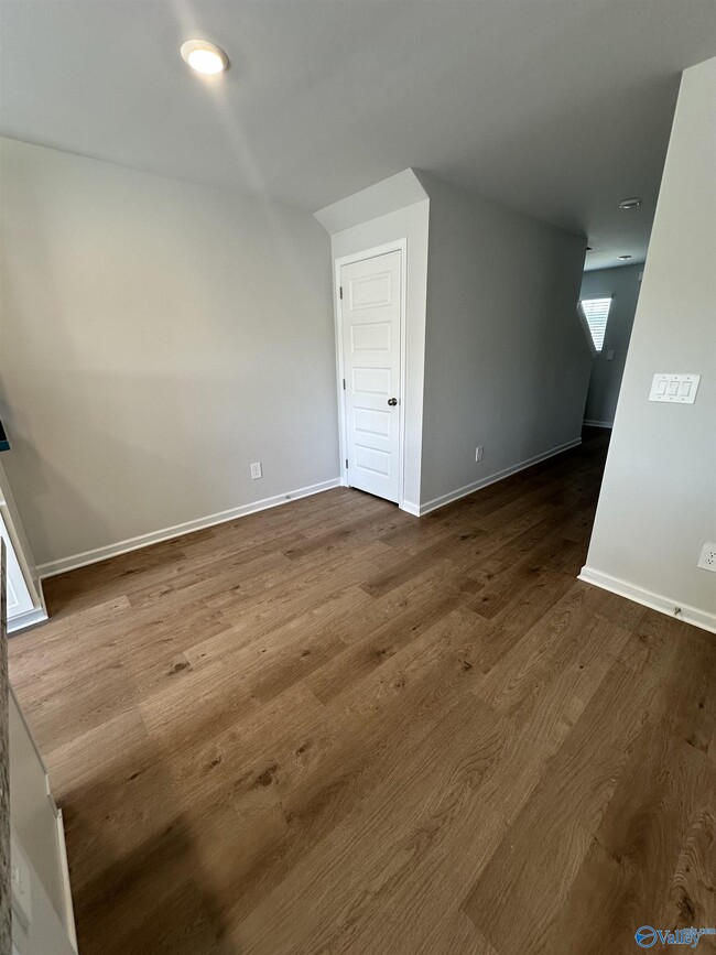 Building Photo - 4117 Hudson Ct SW