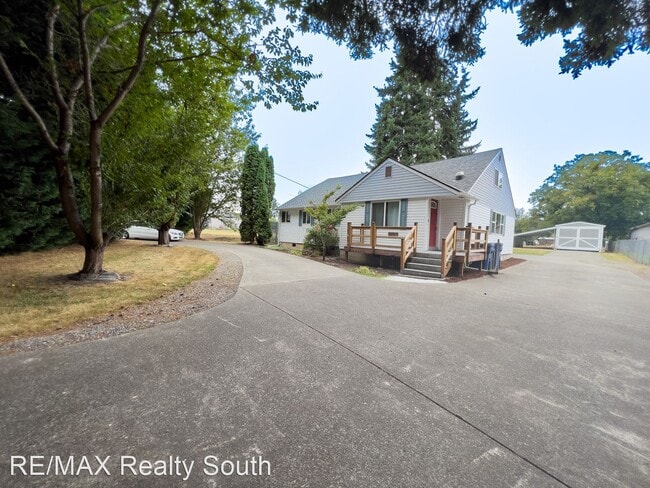 Building Photo - 5 br, 2 bath House - 31717 104th Ave SE