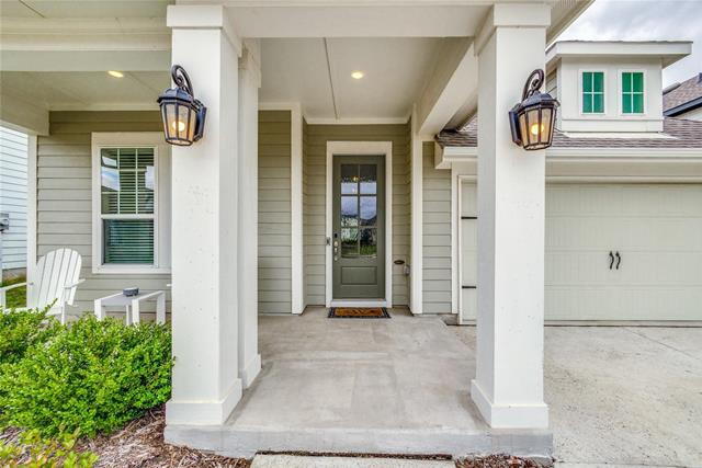 Foto del edificio - "Charming 3-Bed, 2.5-Bath Home with Gourmet Kitchen and Inviting Indoor-Outdoor Living!"