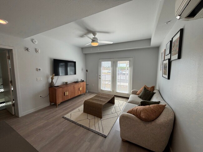 Foto del edificio - 834 Cottonwood Pkwy