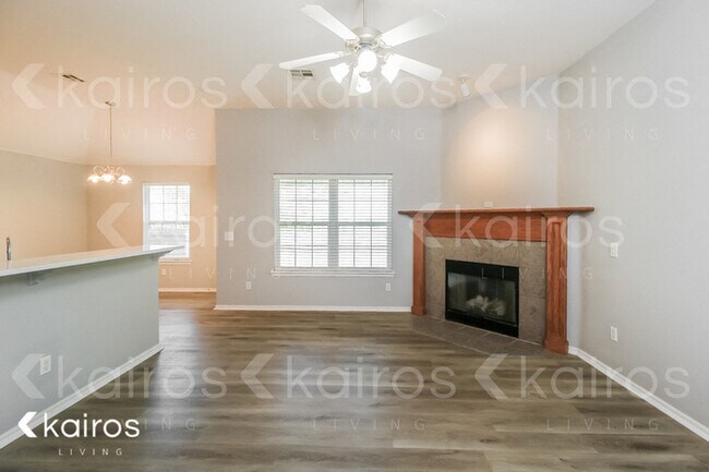 Foto del edificio - 4416 Applegate Dr