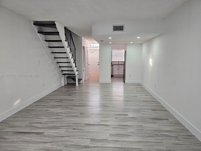 Foto del edificio - 4357 W 11th Ln